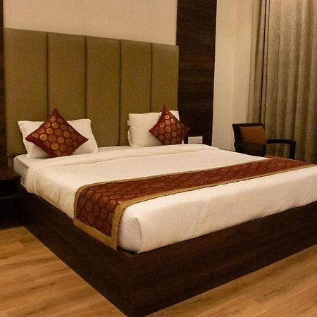 Sourav Park Inn Agra  Exterior foto