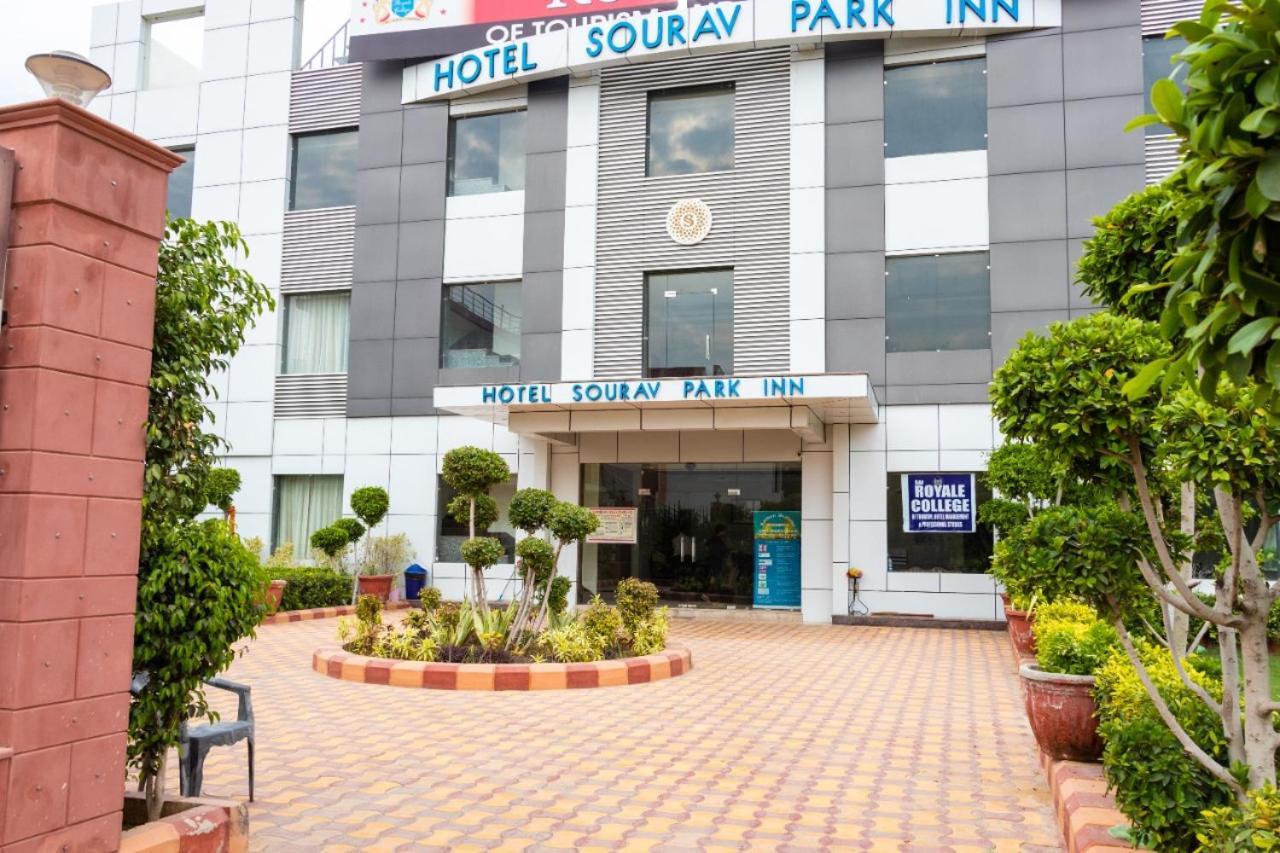 Sourav Park Inn Agra  Exterior foto